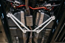 Rear Crossmember Brace 4 Points White Steel Nissan 350Z Ultra Racing