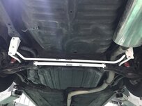 Barre de renfort inf&eacute;rieure arri&egrave;re en acier blanc Honda Civic CRX Ultra Racing