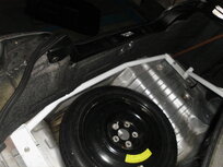 Barre de renfort arri&egrave;re 2 points en acier blanc Nissan Skyline Ultra Racing