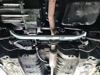 Barre de renfort inf&eacute;rieure avant en acier blanc Honda Civic CRX Ultra Racing