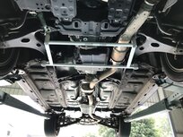 Avant barre de renfort 4 points en acier blanc Subaru Forester Impreza Ultra Racing