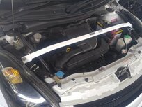 Avant barre de renfort en acier blanc Suzuki Swift Ultra Racing