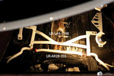 Avant H-Brace 4 points en acier blanc Honda Civic Ultra Racing