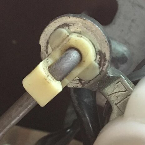 T&uuml;rschlossstangenhalter gelb Genuine Honda