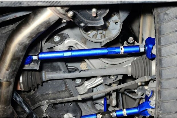 einstellbare hintere untere Querlenker (Lagerbuchsen) NISSAN 370Z Hardrace