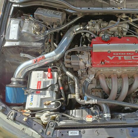 Kurze St&ouml;&szlig;elaufnahme &ndash; poliert Injen Honda Accord Prelude