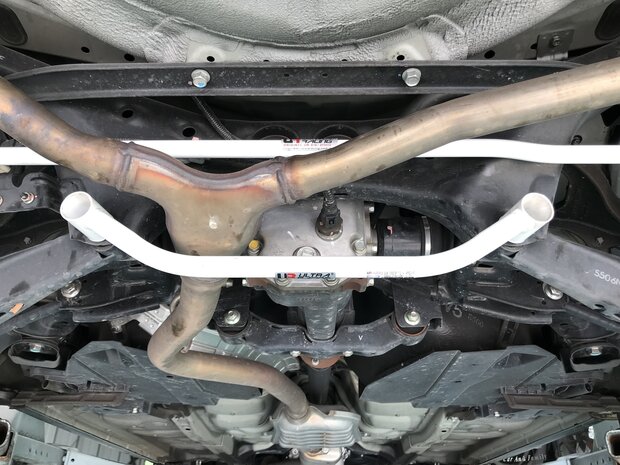 Achter Veerpootbrug 2 Points Wit Staal Subaru Forester Impreza Outback Ultra Racing