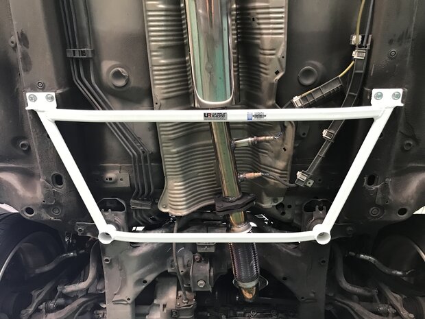 Vorne H-Brace 4 Punkte Wei&szlig; Stahl Honda Accord Ultra Racing