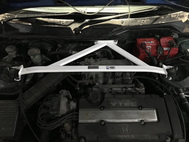 Avant barre de renfort 3 points en acier blanc Honda Civic Ultra Racing