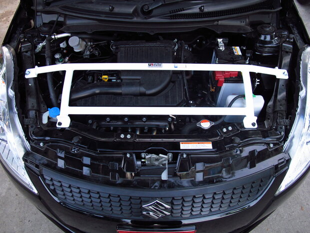 Vorne Domstrebe 4 Punkte Wei&szlig; Stahl Suzuki Swift Ultra Racing