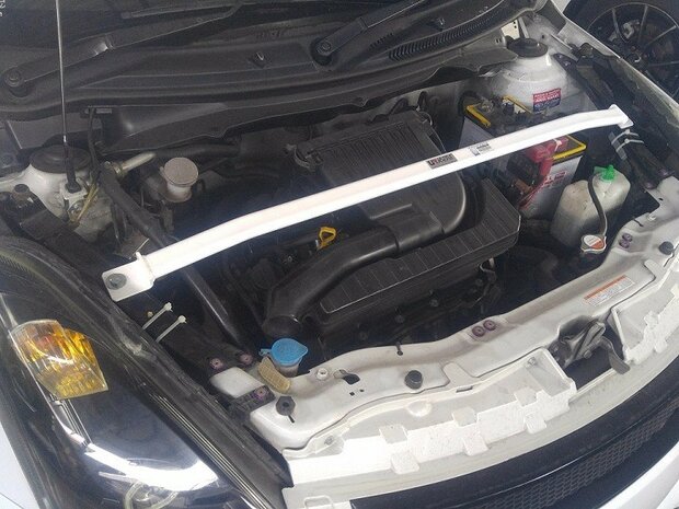 Front Strut Brace White Steel Suzuki Swift Ultra Racing