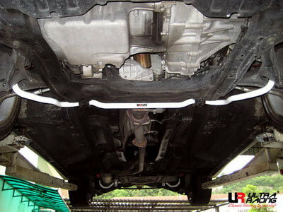 Avant barre stabilisatrice blanche 28 mm en acier Honda Civic Ultra Racing