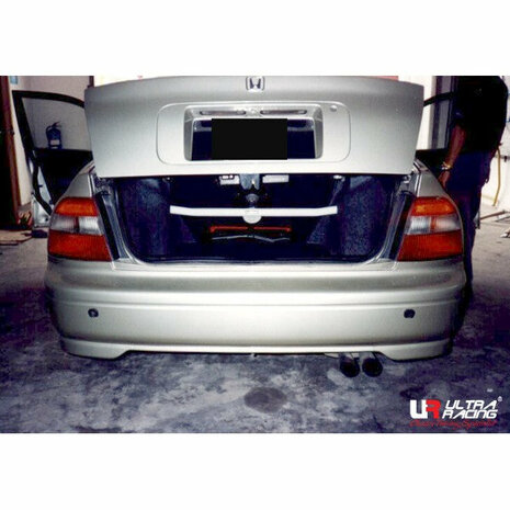 Domstrebe hinten Stahl Wei&szlig; Honda Accord Ultra Racing