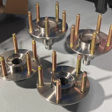 verl&auml;ngerte Radschraube MITSUBISHI EVO7-9 VERL&Auml;NGERTE RADBOLZEN M12xP1.5 Hardrace