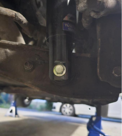 Sto&szlig;d&auml;mpferschraube hinten unten (10x80) Genuine Honda