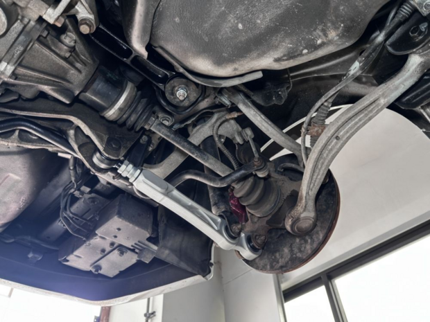 Bras de suspension inf&eacute;rieurs arri&egrave;re r&eacute;glables (bagues de roulement) MITSUBISHI EVO 4-9 Hardrace