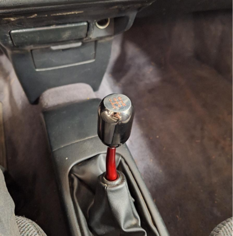 Gear shift knob Type R (5v) - Black/chrome US-Racing